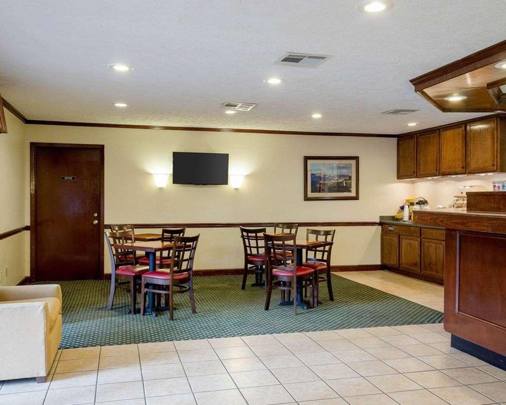 Econo Lodge Kosciusko Restaurant foto
